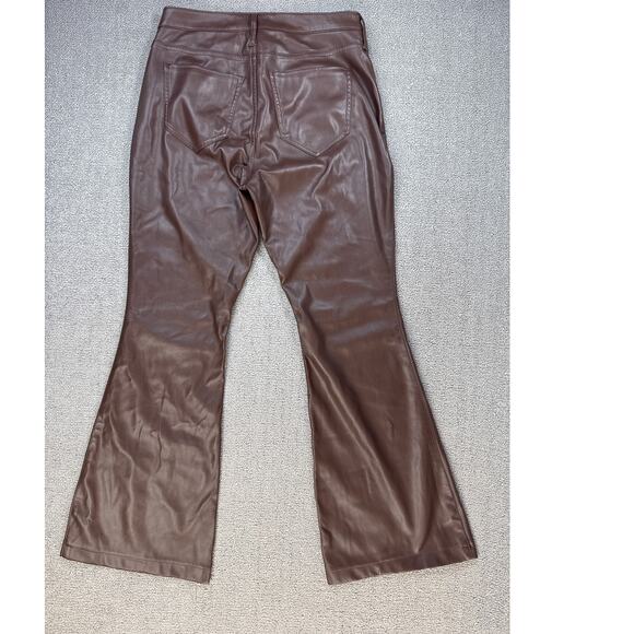Hollister Faux Leather Flare Pants High Waisted Brown Size 13R Waist 31 - Picture 3 of 12